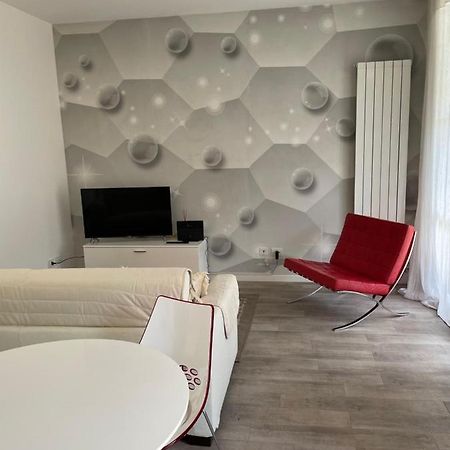 Casa Vacanze Esmeralda Zanica Exteriör bild